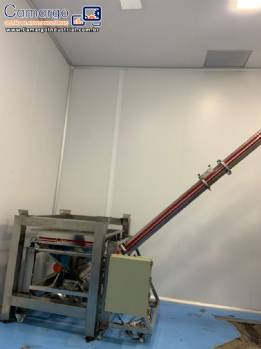 Rosca alimentadora transportadora helicoidal inclinada com silo receptor em inox Maqinox