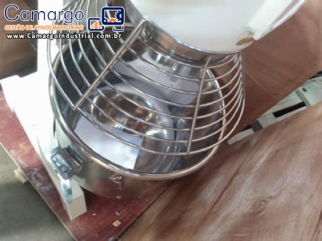 Batedeira planet�ria 30 L em inox